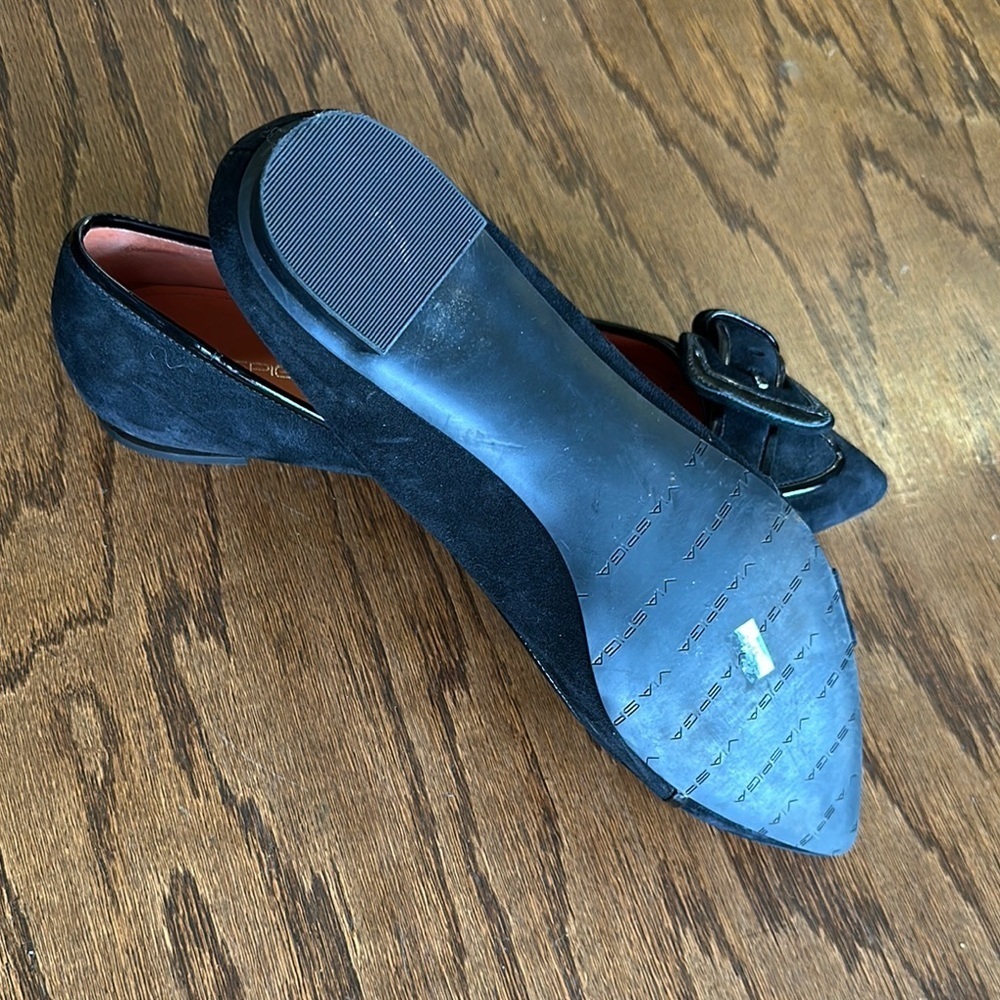 Via Spiga Elegant Black Suede Women's Flats - Picture 6 of 6
